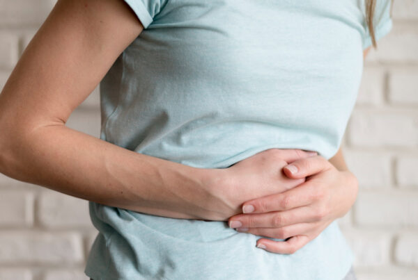 Occlusione intestinale: sintomi, rimedi e cosa mangiare
